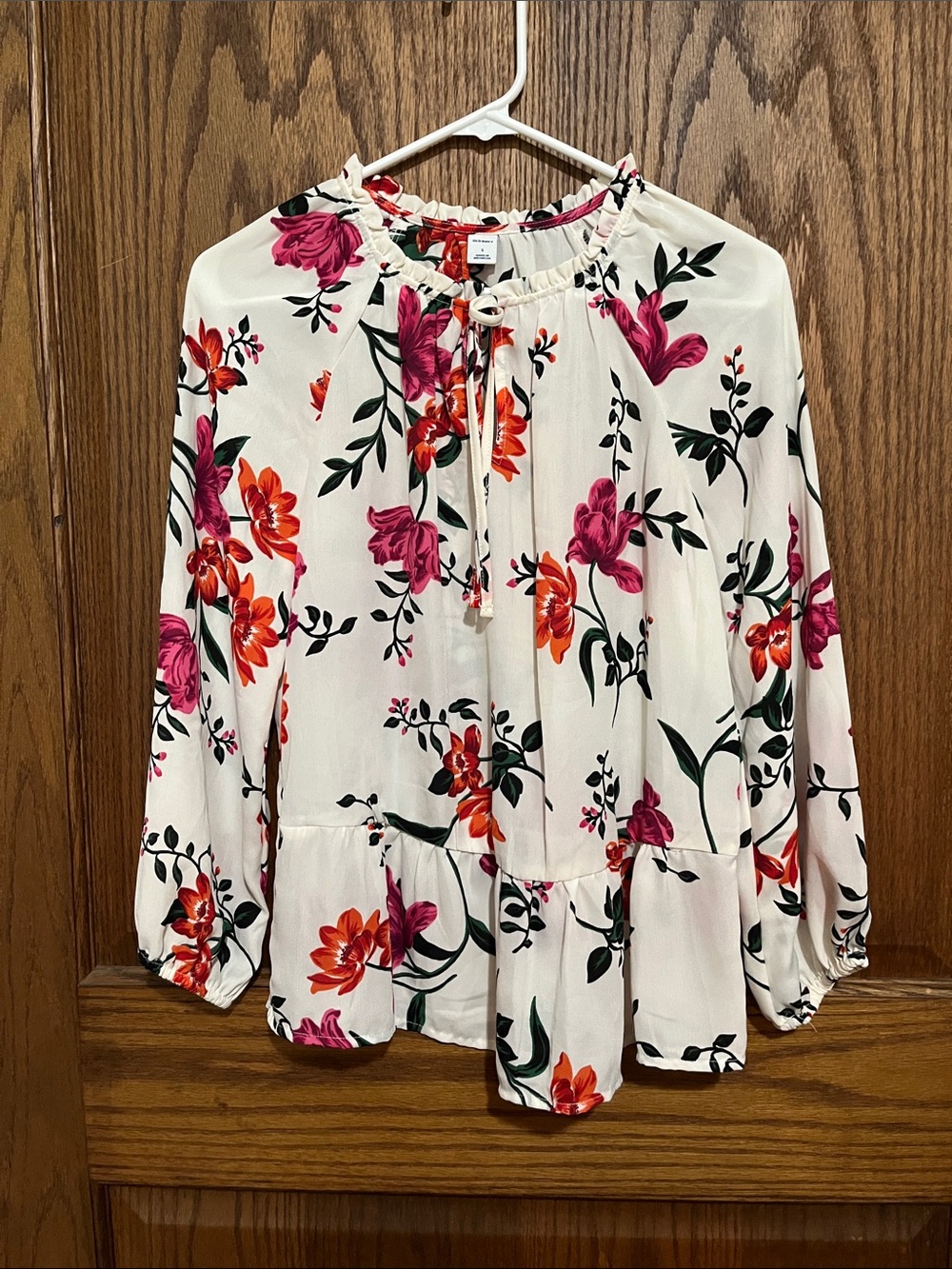 Old Navy Cream Floral Peasant Blouse - Pink & Orange Flowers